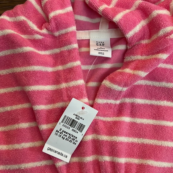 GAP Hooded Swim Cover-Up - Picture 3 of 3